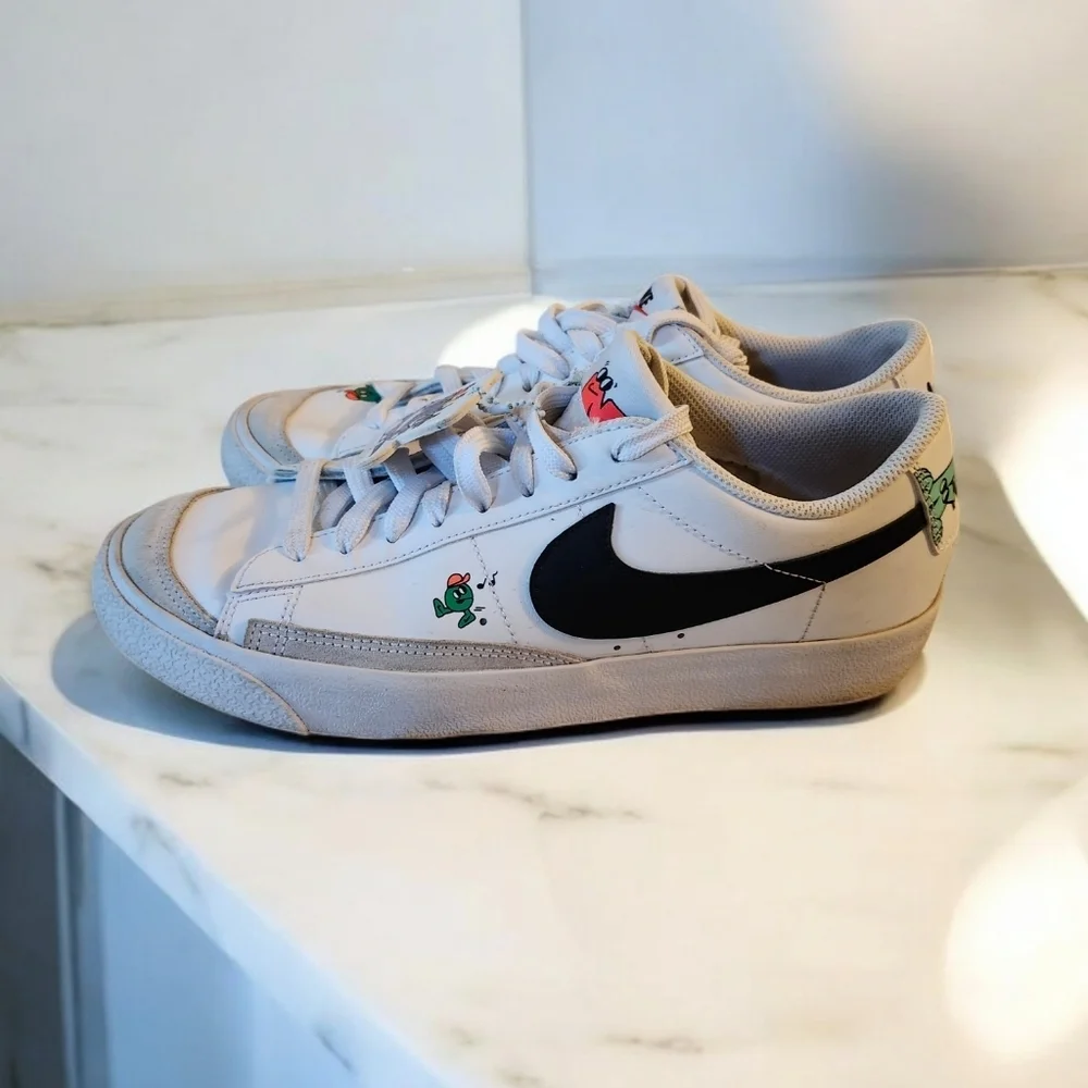 Nike Blazer Low 77 youth sneakers